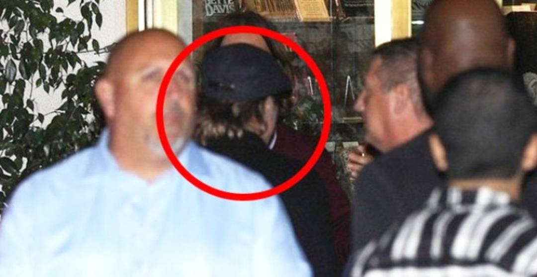 Brad Pitt, eski eşi Jennifer Aniston'un doğum g&uuml;n&uuml;nde g&ouml;r&uuml;nt&uuml;lendi