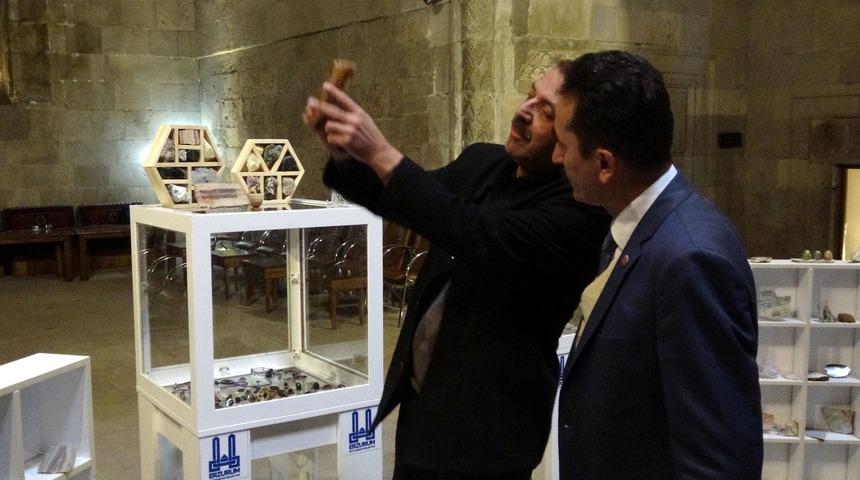 Tarihi medresede taş sergisi