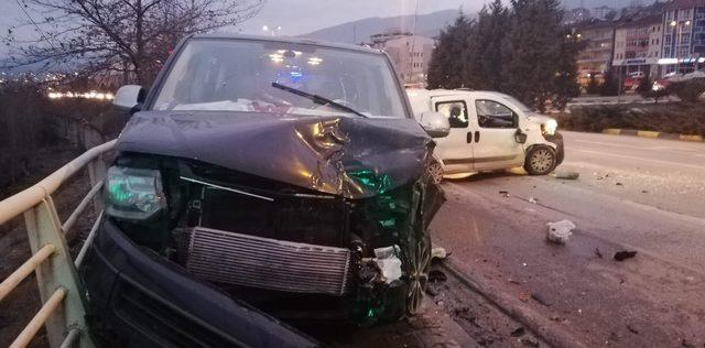 16 yaşındaki alkollü sürücü, zincirleme kazaya neden oldu