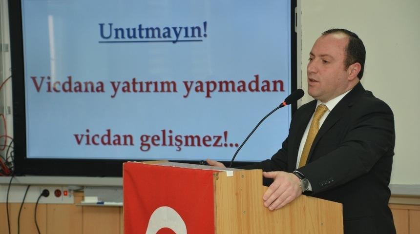 Milli Eğitim M&uuml;d&uuml;r&uuml; Yıldız &ouml;ğretmenlerle bir araya geldi