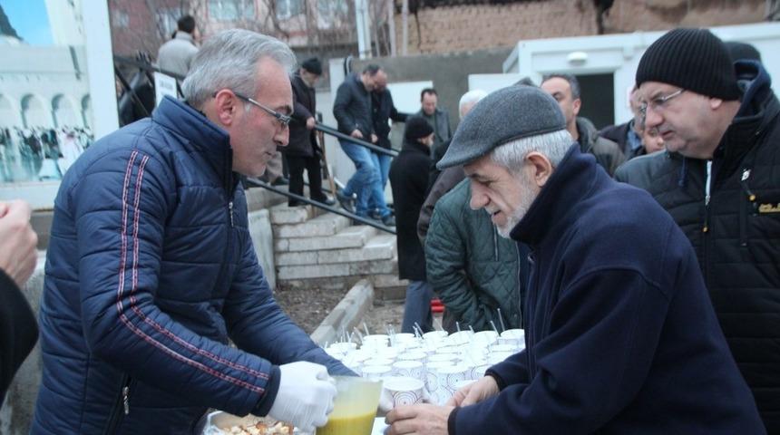 Boz&uuml;y&uuml;kte geleneksel &ldquo;sabah namazı buluşmaları&rdquo; Hal  Camii&rsquo;nde devam etti