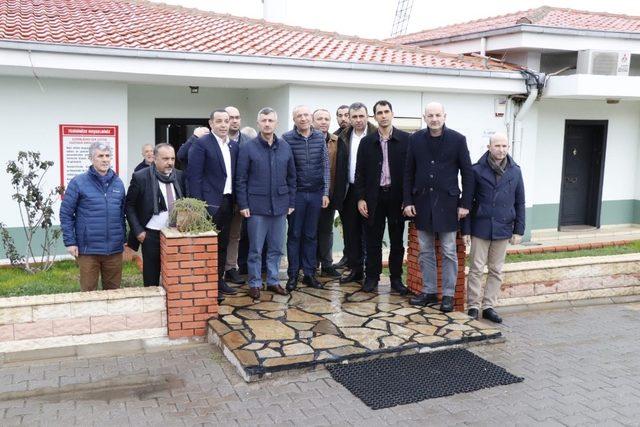 Vali Bektaş ve beraberindekiler İzmir ve Manisa’yı gezdi