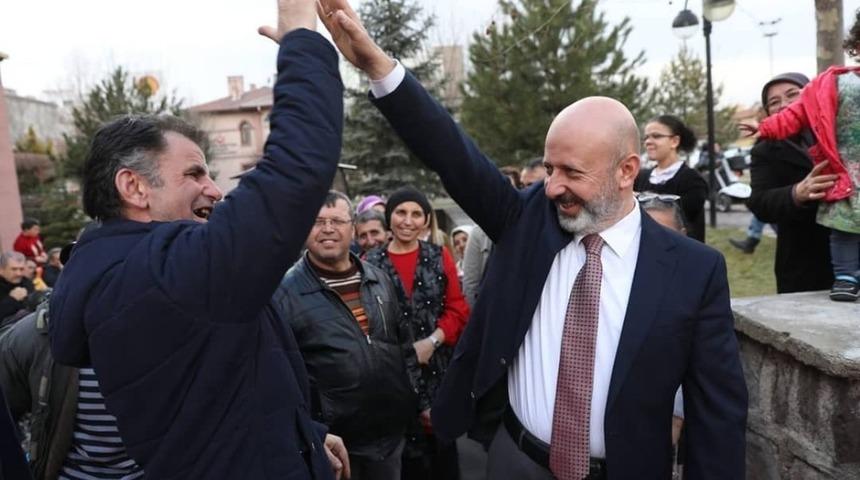 Başkan &Ccedil;olakbayrakdar, "Toplumun her kesimine hizmet &uuml;retiyoruz"