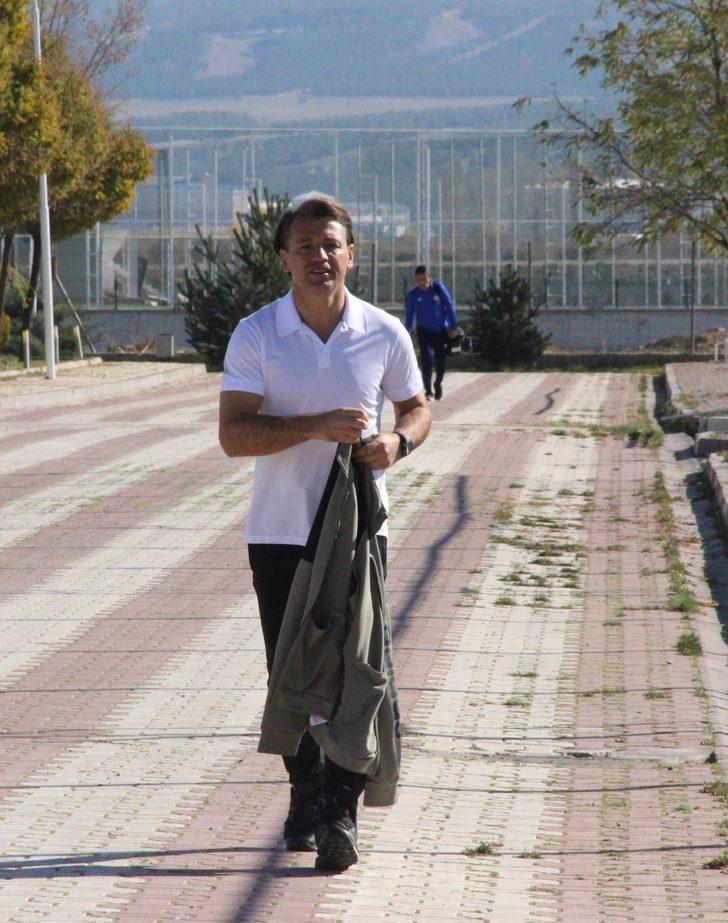 Şenol Güneş Milli Takım'a gidecek mi? Gitmeyecek mi? Yönetime yakın kaynaklara göre iş bitti.