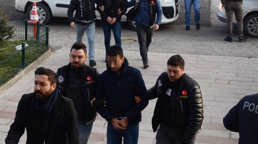 Uyuşturucu ş&uuml;phelileri adliyede