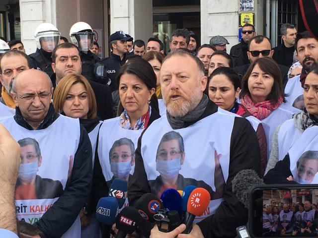 Yürüyüş yapmak isteyen HDP'li gruba polis izin vermedi