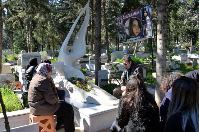 Özgecan Aslan, ölümünün 4'üncü yılında anıldı