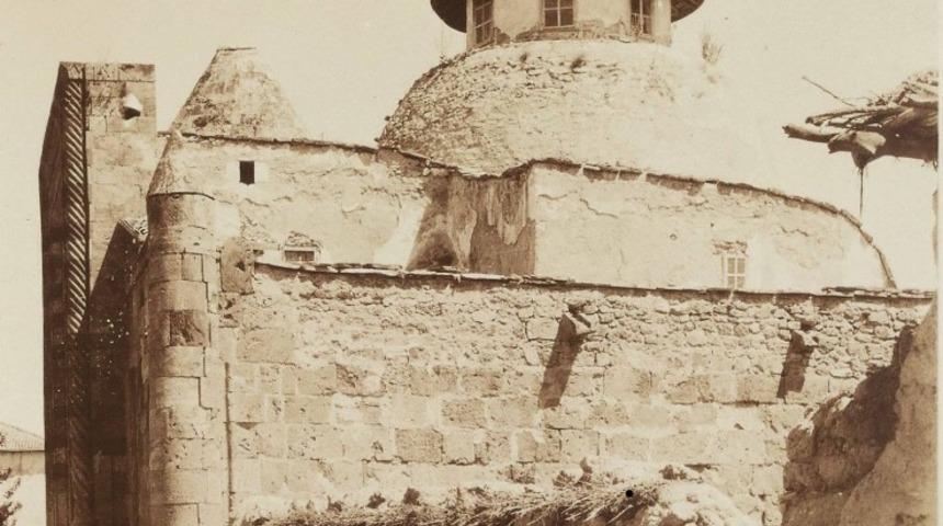 Cacabey Medresesi&rsquo;nin 1914 tarihli fotoğrafı ortaya &ccedil;ıktı