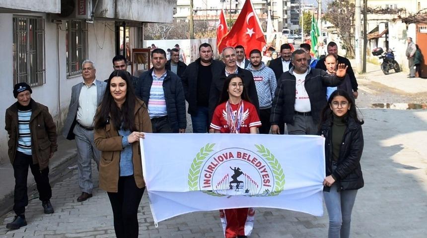 İncirliova’nın gururu Emel mehterle karşılandı