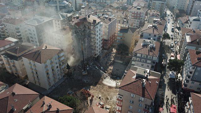 Kartal'da Yunus Apartmanındaki yıkımda son durum havadan fotoğraflandı