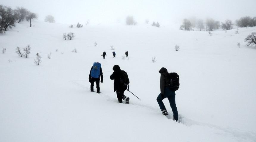 Hayatını kaybeden &ouml;ğretim g&ouml;revlisi anısına Zel Dağına tırmandılar