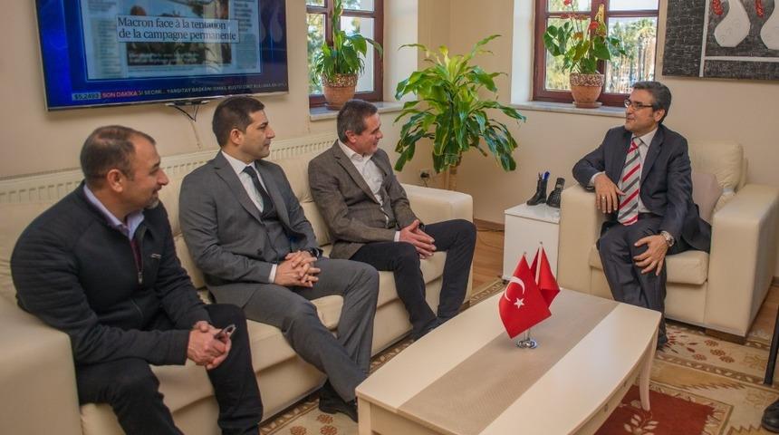 CHP&rsquo;nin Kuşadası adayı G&uuml;nel&rsquo;den protokol ziyaretleri