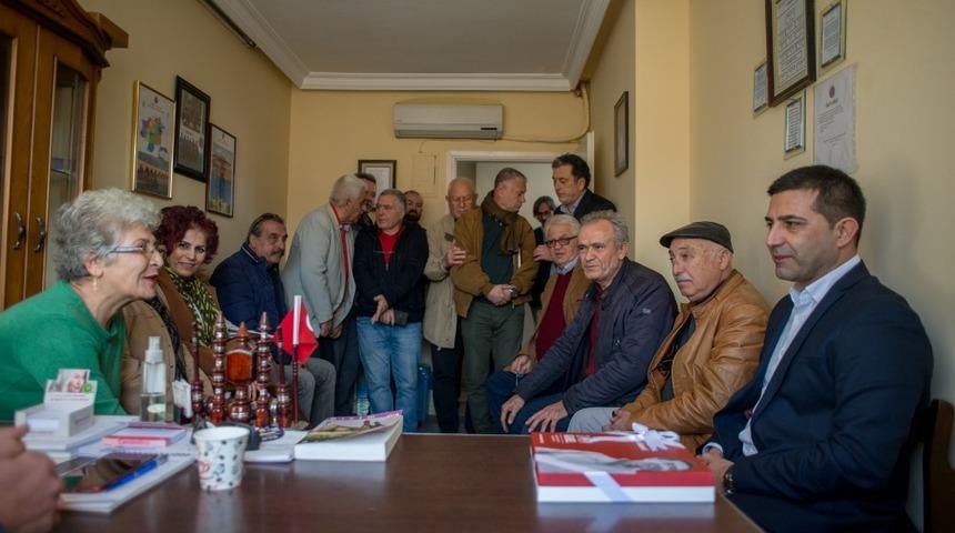 CHP adayı &Ouml;mer G&uuml;nel, Sivaslılar Yardımlaşma Derneği&rsquo;ni ziyaret etti