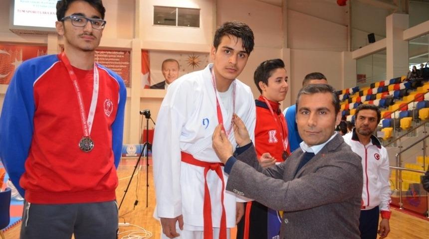 Karate grup m&uuml;sabakaları sona erdi
