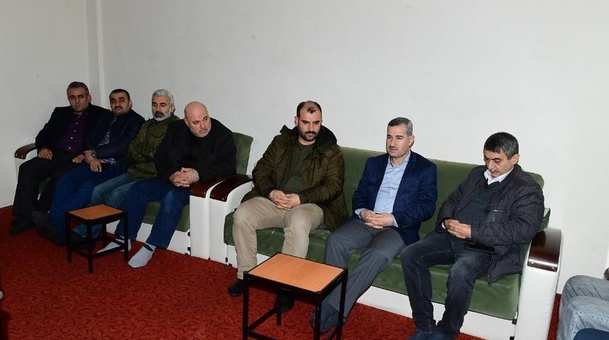 &Ccedil;ınar vatandaşlara hedeflerini anlatıyor