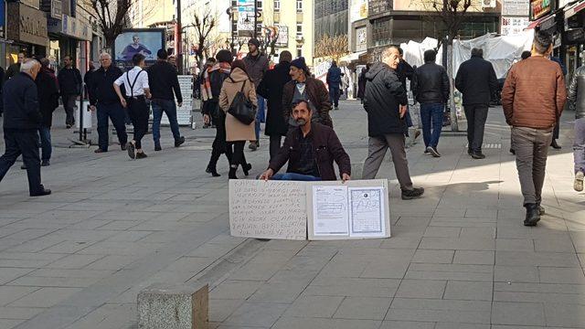 Bir garip tek kişilik eylem