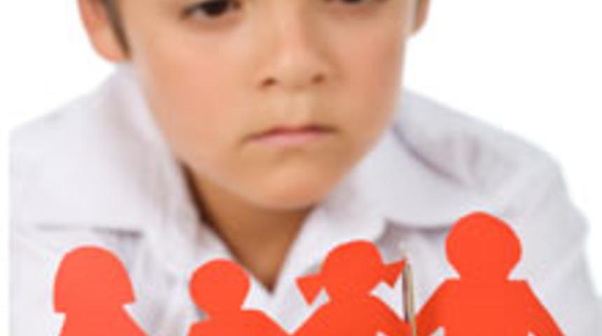 &Ccedil;ocuğun &Ouml;n&uuml;nde Tartışmalı mı?