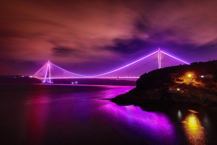 Fotoğraflar az önce geldi! İstanbul'da köprüler mora büründü! G4