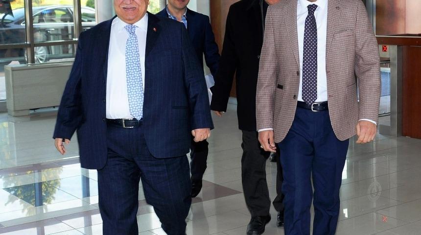 Atilla Koç’tan Rektör Aldemir’e ziyaret