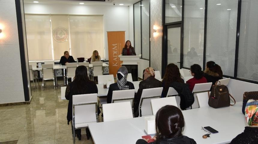 Kadınlara hakları anlatıldı