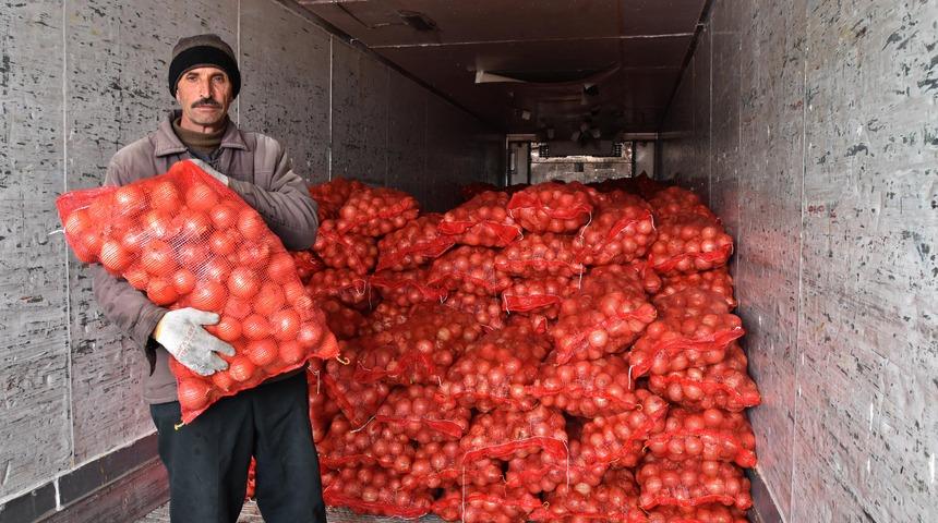 İran'dan soğan ithalatı başladı