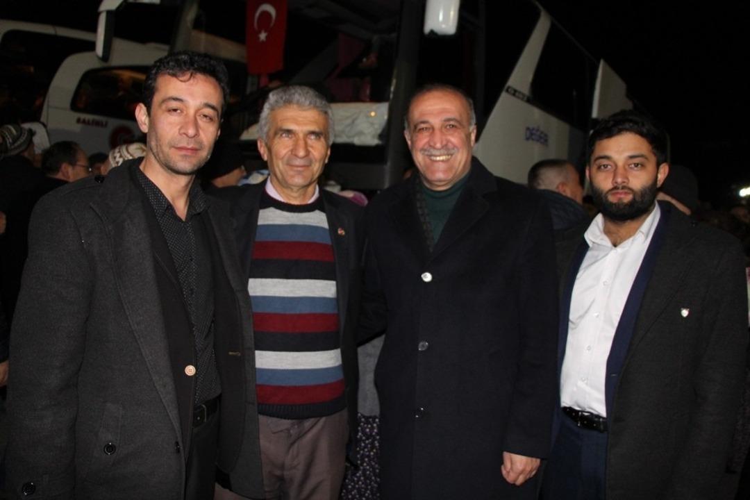 120 kişilik umre kafilesi dualarla uğurlandı