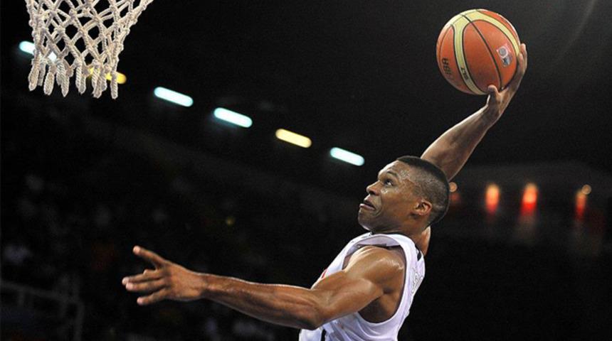 Russell Westbrook NBA tarihine geçti