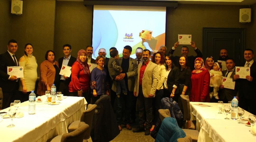 Kılıbık değil &lsquo;sertifikalı baba&rsquo; oldular