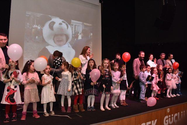 Barış Manço sevilen şarkıları ile anıldı