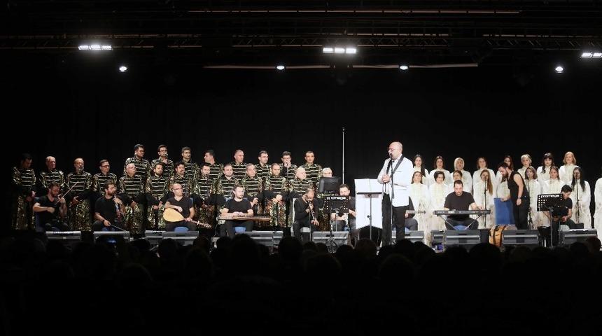 Medeniyetler Korosu kadınlar i&ccedil;in sahne aldı