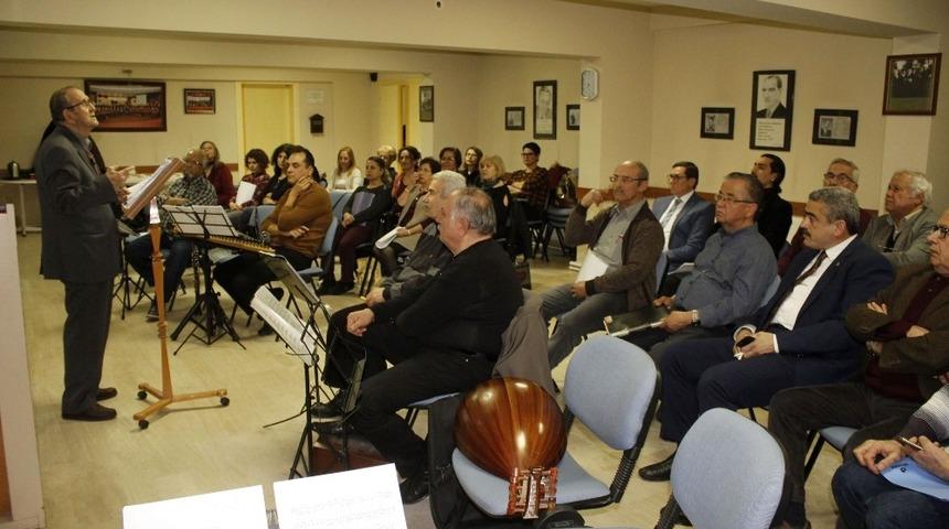 Başkan Alıcık TSM korosunu ziyaret etti