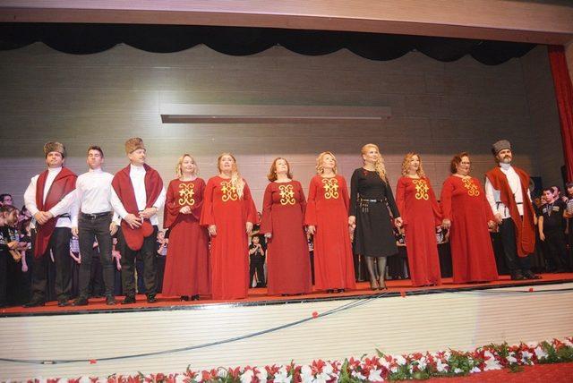 Mersin&rsquo;deki Kafkaslar kardeşlik gecesinde buluştu 1