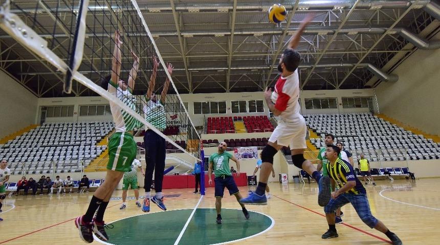 Bah&ccedil;e Gen&ccedil;lerbirliği şampiyon