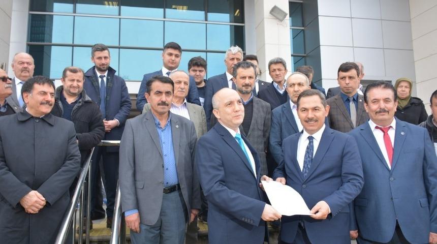 Uysal, resmen aday oldu