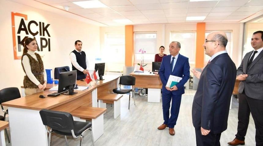 Demirtaş:"Valiliğimizin kapıları vatandaşlarımıza daima a&ccedil;ık"