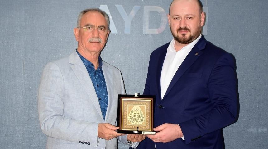 Ekonomi Kul&uuml;b&uuml;&rsquo;nden Başkan Kale&rsquo;ye destek