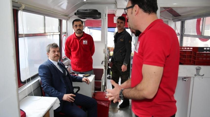 Polisler kan bağışında bulundu