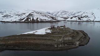 12 yıl sonra mezarlarına ulaştılar 