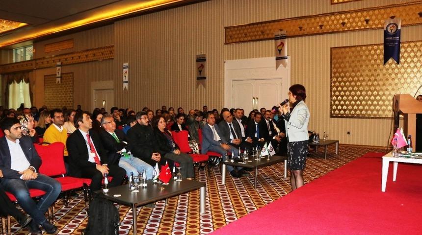 Başarılı gelecek i&ccedil;in doğru okul semineri