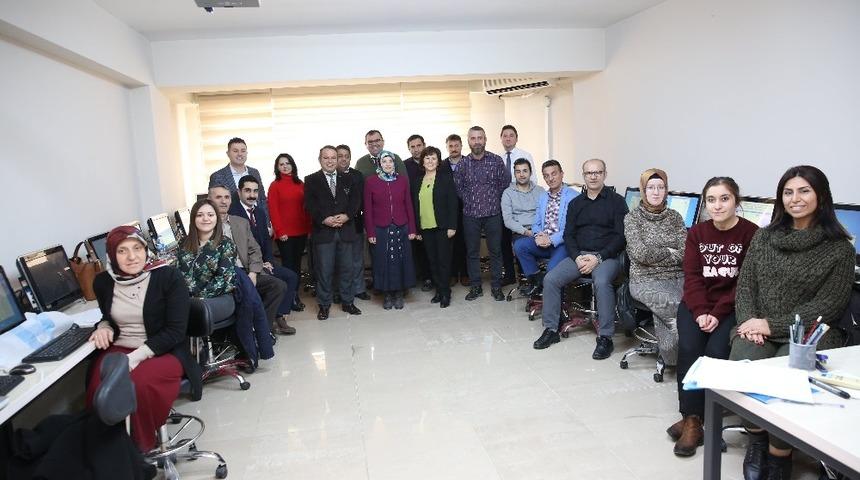 Ordu Valiliği F klavye kursu açtı