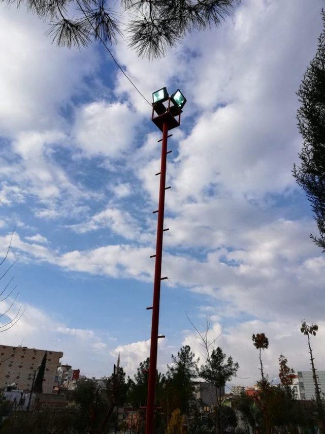 Silopi’de mezarlıklar onarıldı