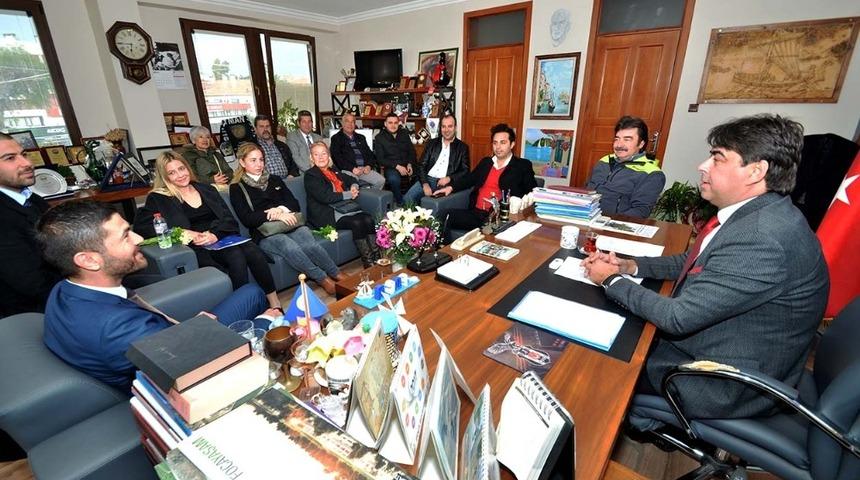 CHP&rsquo;nin Fo&ccedil;a adayından Başkan Demirağ&rsquo;a ziyaret