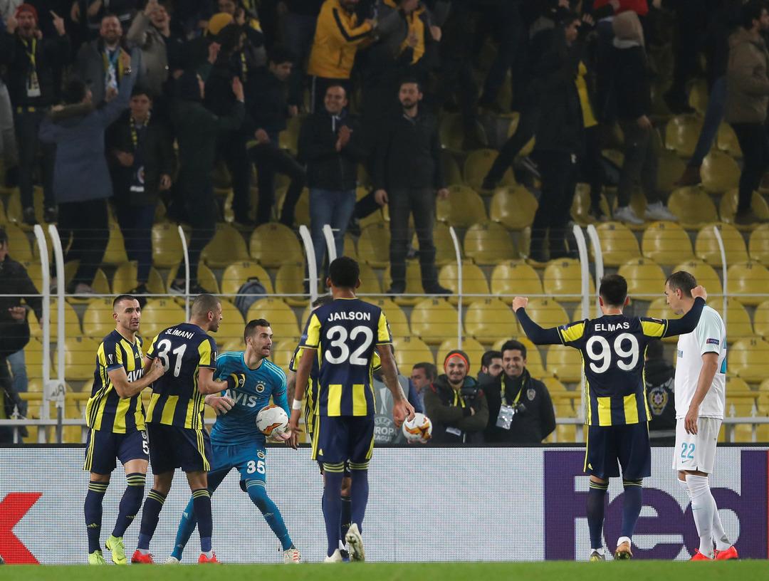 B&uuml;y&uuml;k &ccedil;ılgınlık! 'Seni hak edecek ne yaptık?'