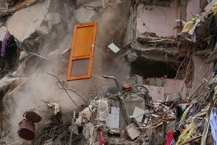 Kartal'da riskli binaların yıkımı sürüyor  G3