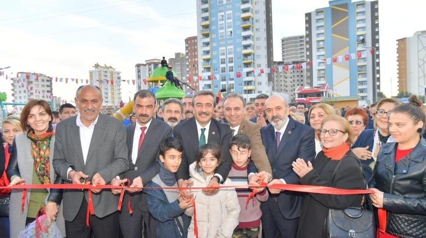 Başkan &Ccedil;etin: "Biz siyaset i&ccedil;in değil hizmet i&ccedil;in varız"