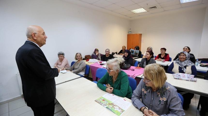 Yenimahalle’de okuma yazma seferberliği sürüyor