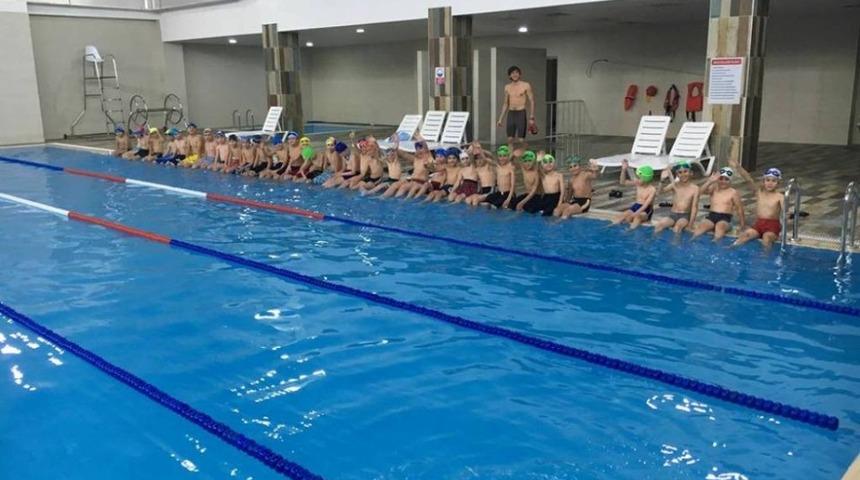 Başkan Dr.Memduh B&uuml;y&uuml;kkılı&ccedil;, "Y&uuml;zme havuzlarımız hijyenik sertifikalı"