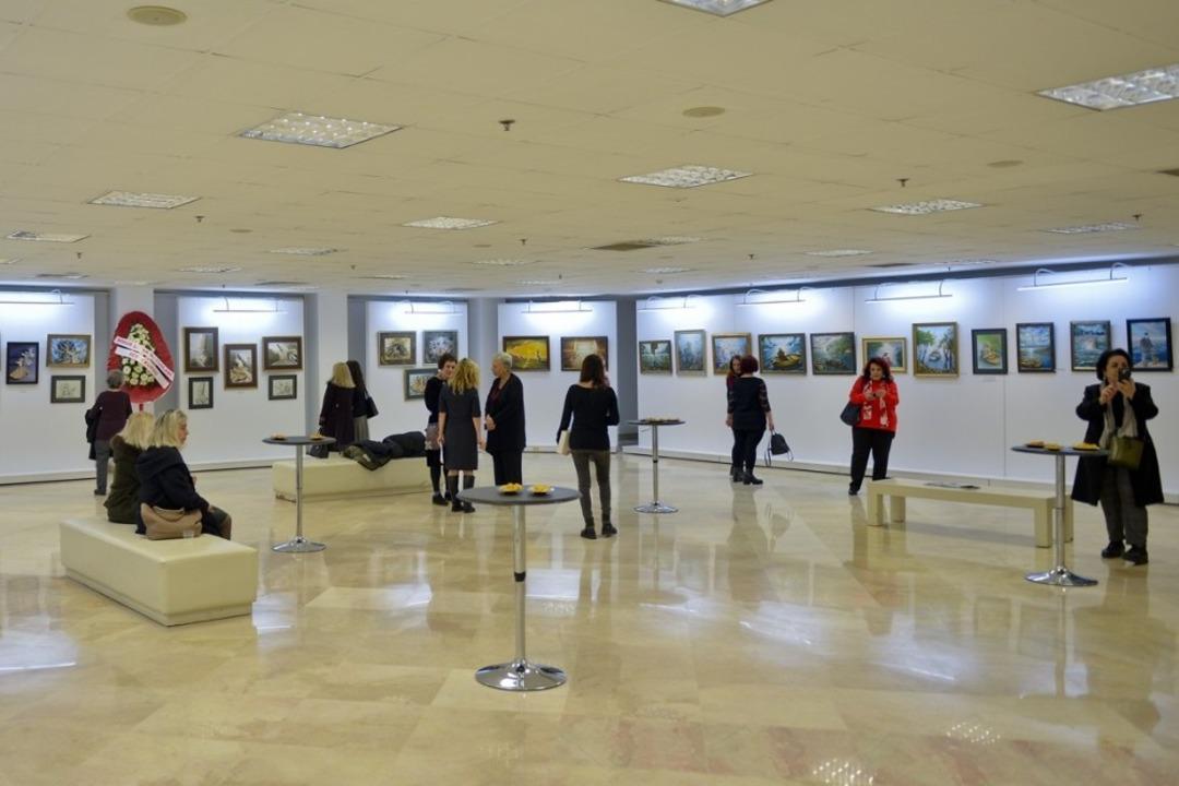 Maltepe&rsquo;de anne ve oğulun sergisine b&uuml;y&uuml;k ilgi