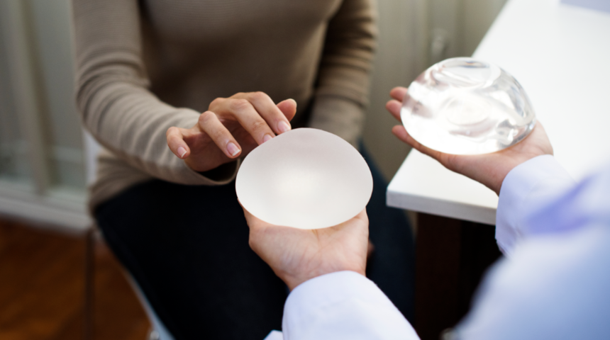 Meme dikleştirme mi, implant mı yaptırmalıyım?  