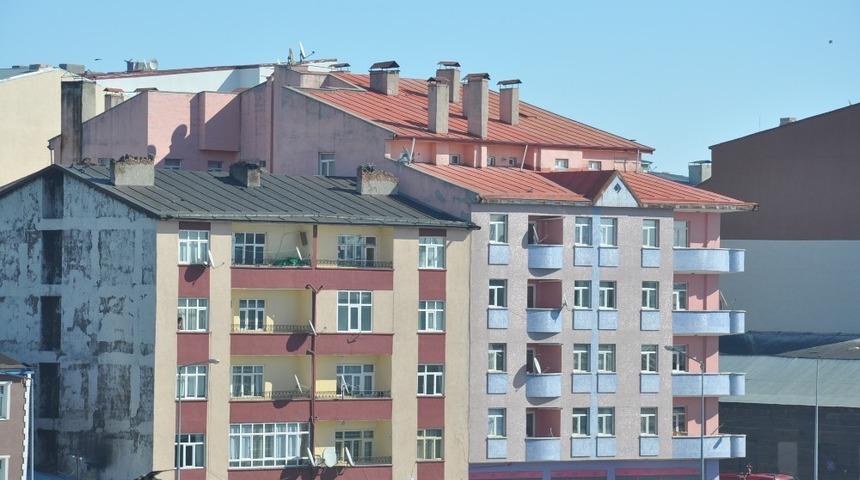 Kars&rsquo;ta ev ve daire kiraları el yakıyor